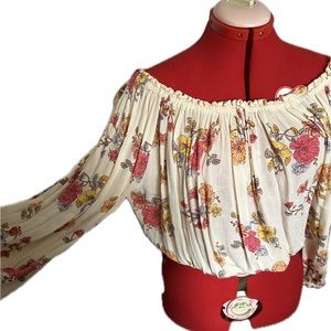Forever21 off-the-shoulder floral top size M